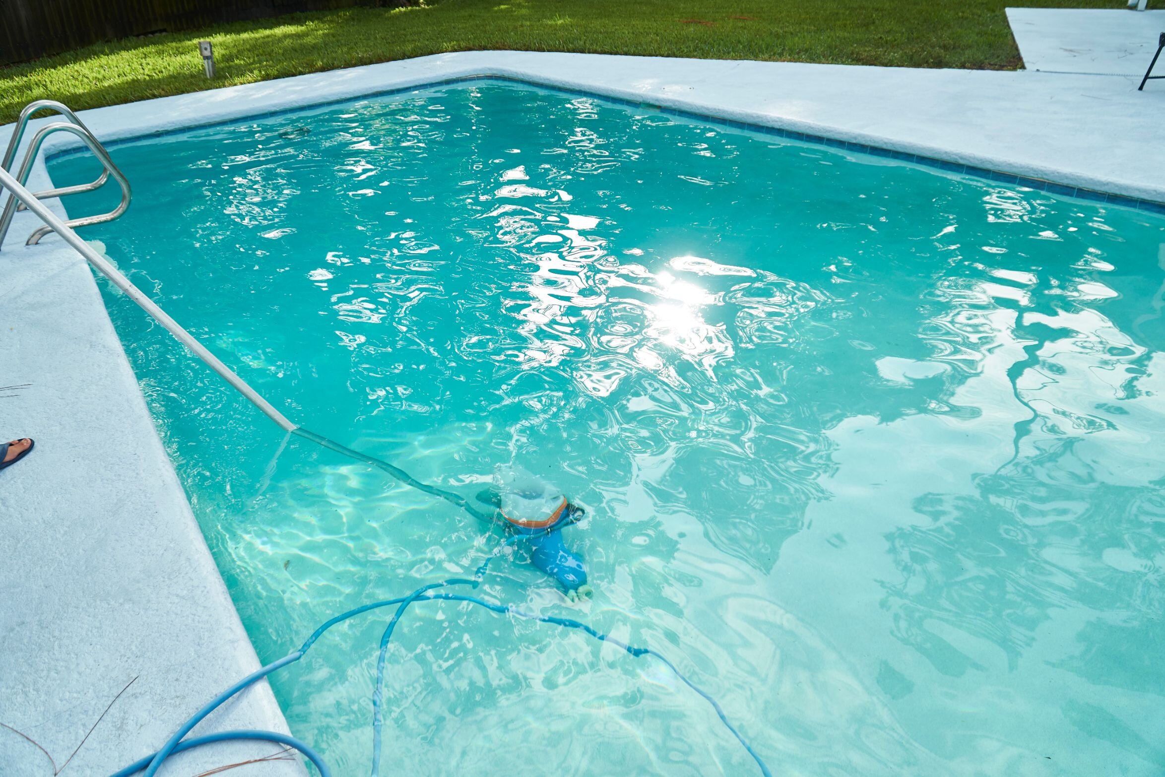 pool with vacuum running